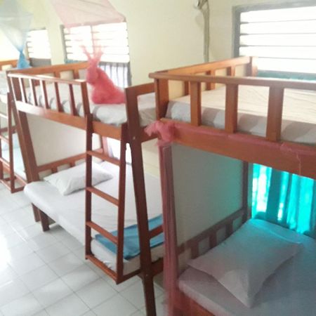 Rumah Singgah Манадо Экстерьер фото