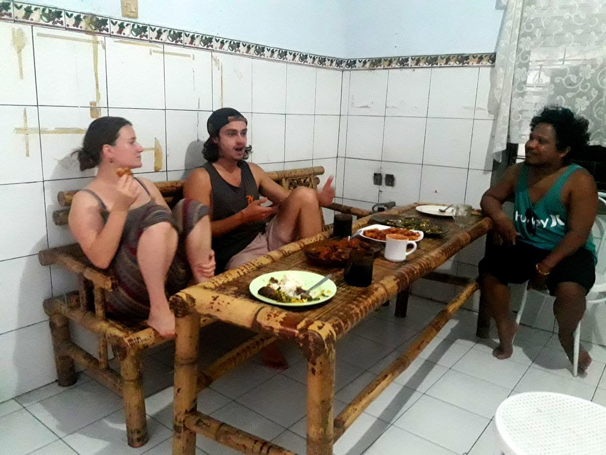 Rumah Singgah Манадо Экстерьер фото