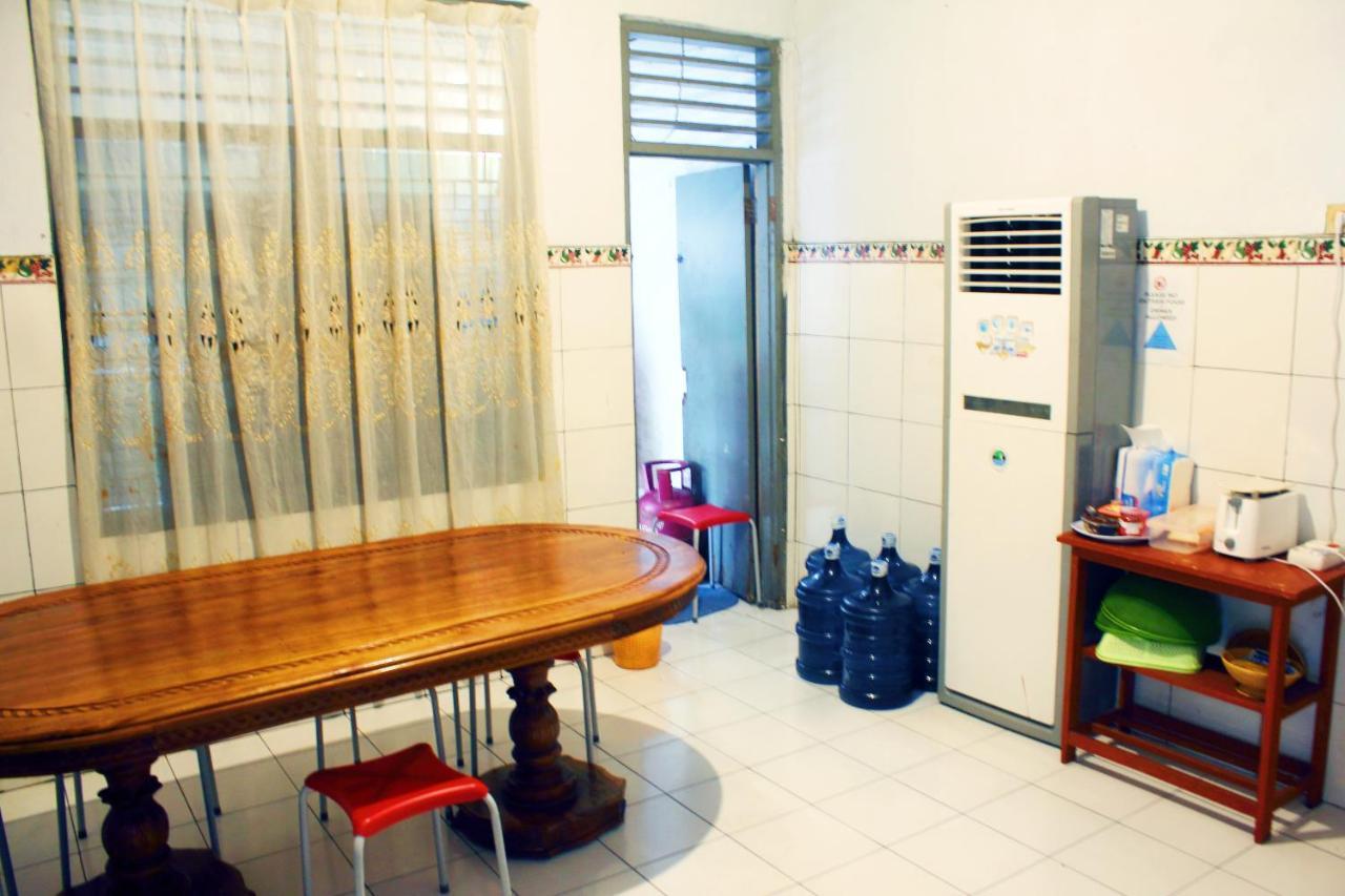 Rumah Singgah Манадо Экстерьер фото